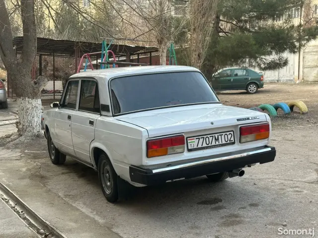 Lada (ВАЗ) 2107 2008 · 1.7 MT