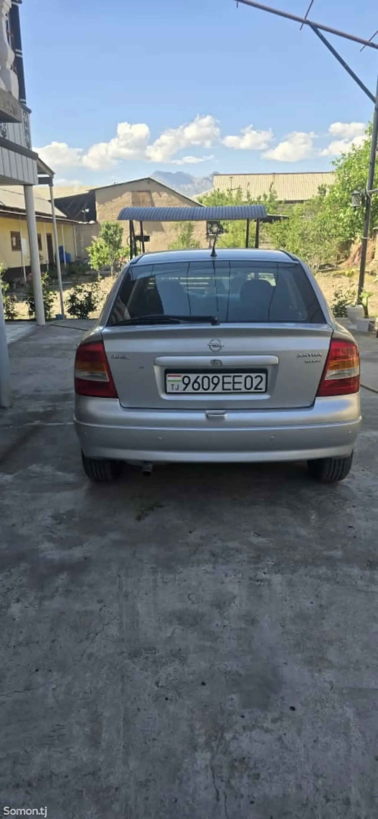 Opel Astra G 1999 · 1.6 MT