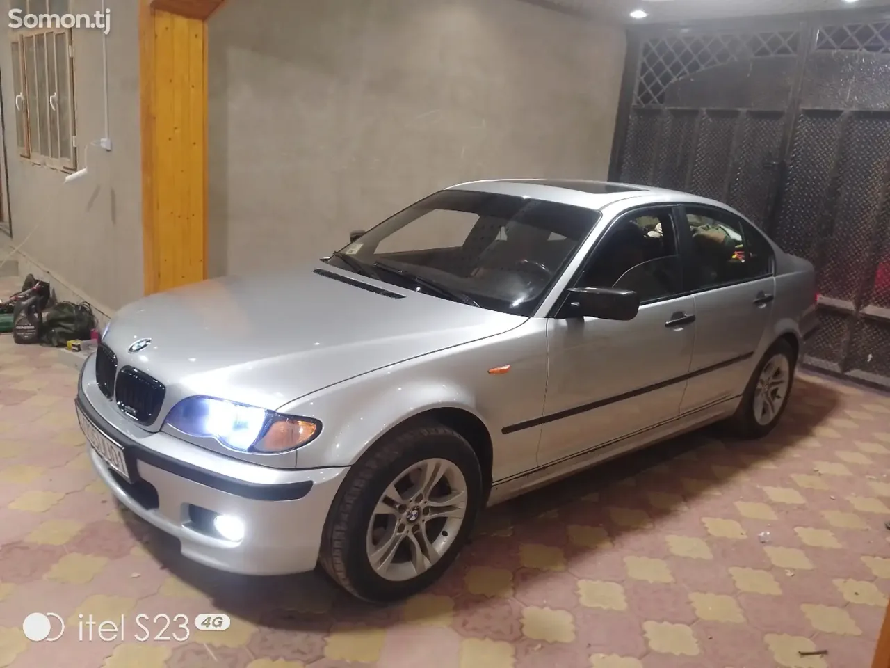 BMW 3 series 2003 · 1.8 MT