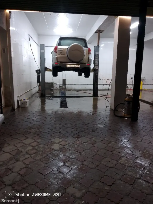 Toyota RAV 4 2006 · 2.4 AT