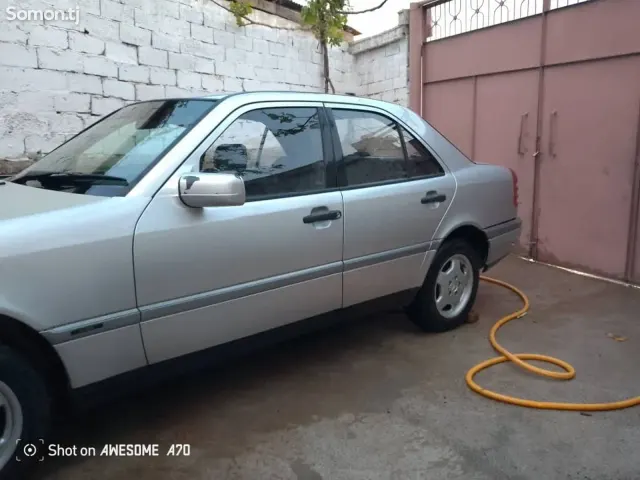 Mercedes-Benz C class 1994 · 1.8 MT