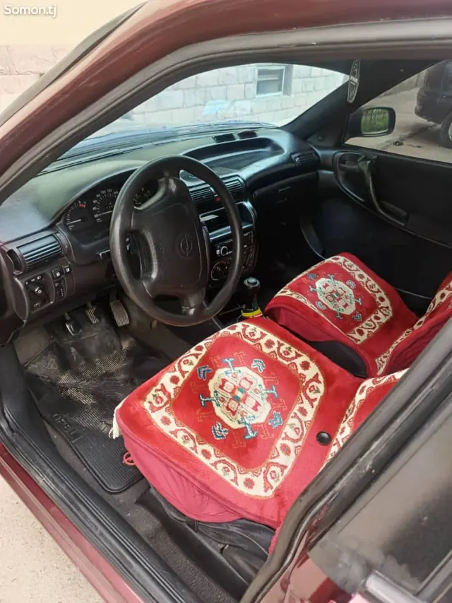 Opel Astra F 1997 · 1.6 MT