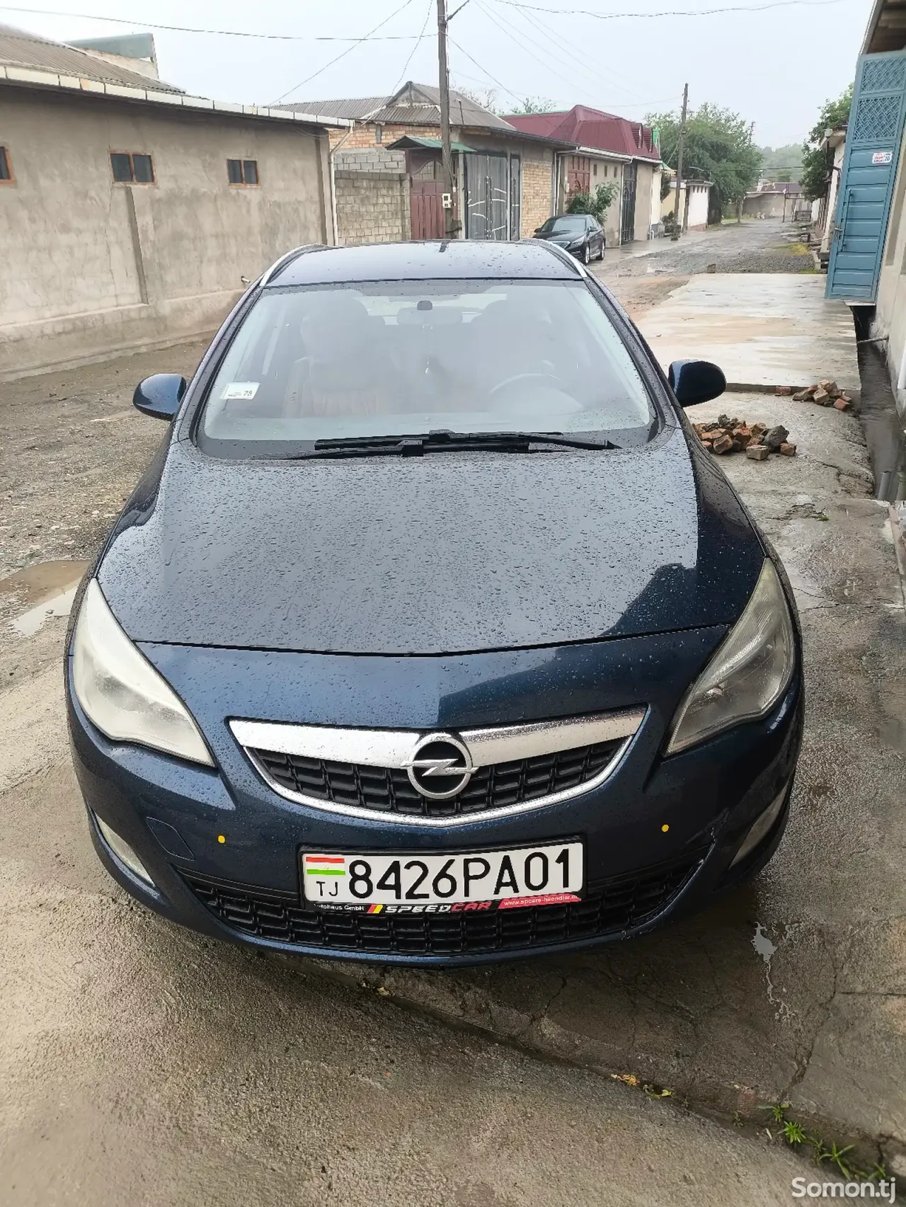 Opel Astra J 2012 · 1.4 MT