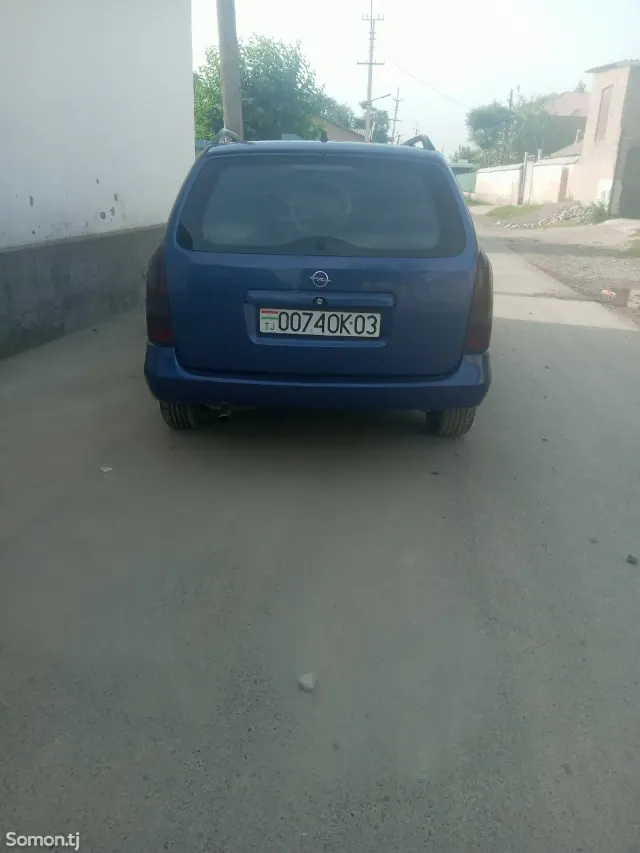 Opel Astra G 2002 · 1.8 MT