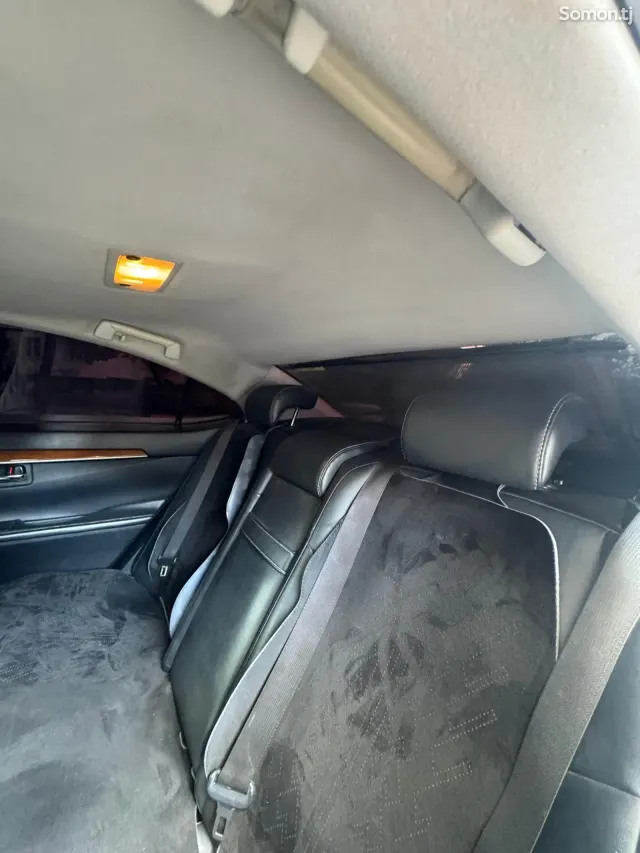 Lexus ES series 2014 · 2.5 AT