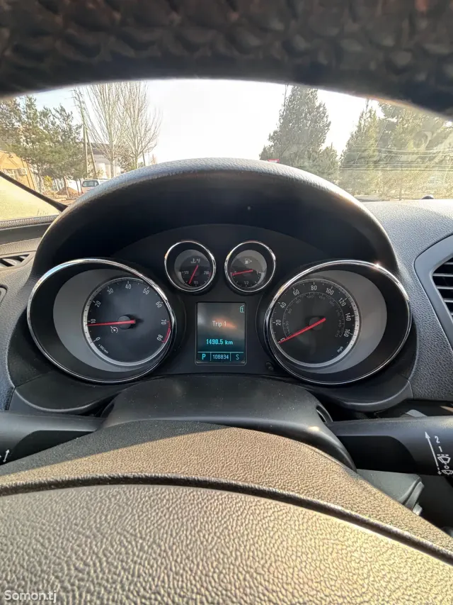 Buick Regal 2011 · AT