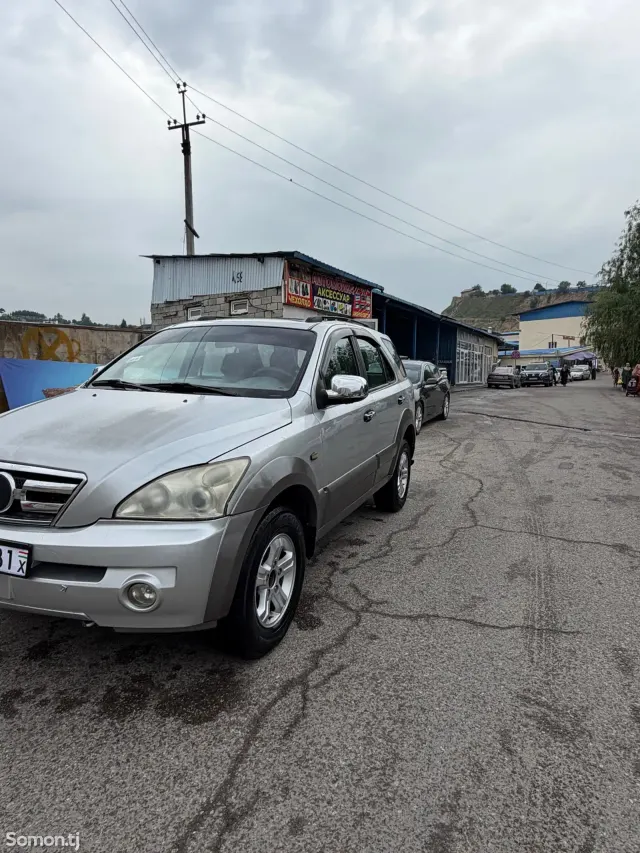 Kia Sorento 2007 · 2.0 MT
