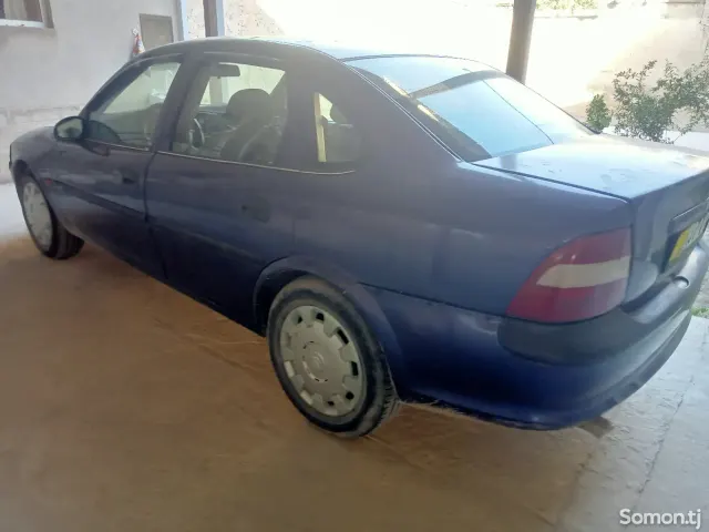 Opel Vectra B 1997 · 1.6 MT