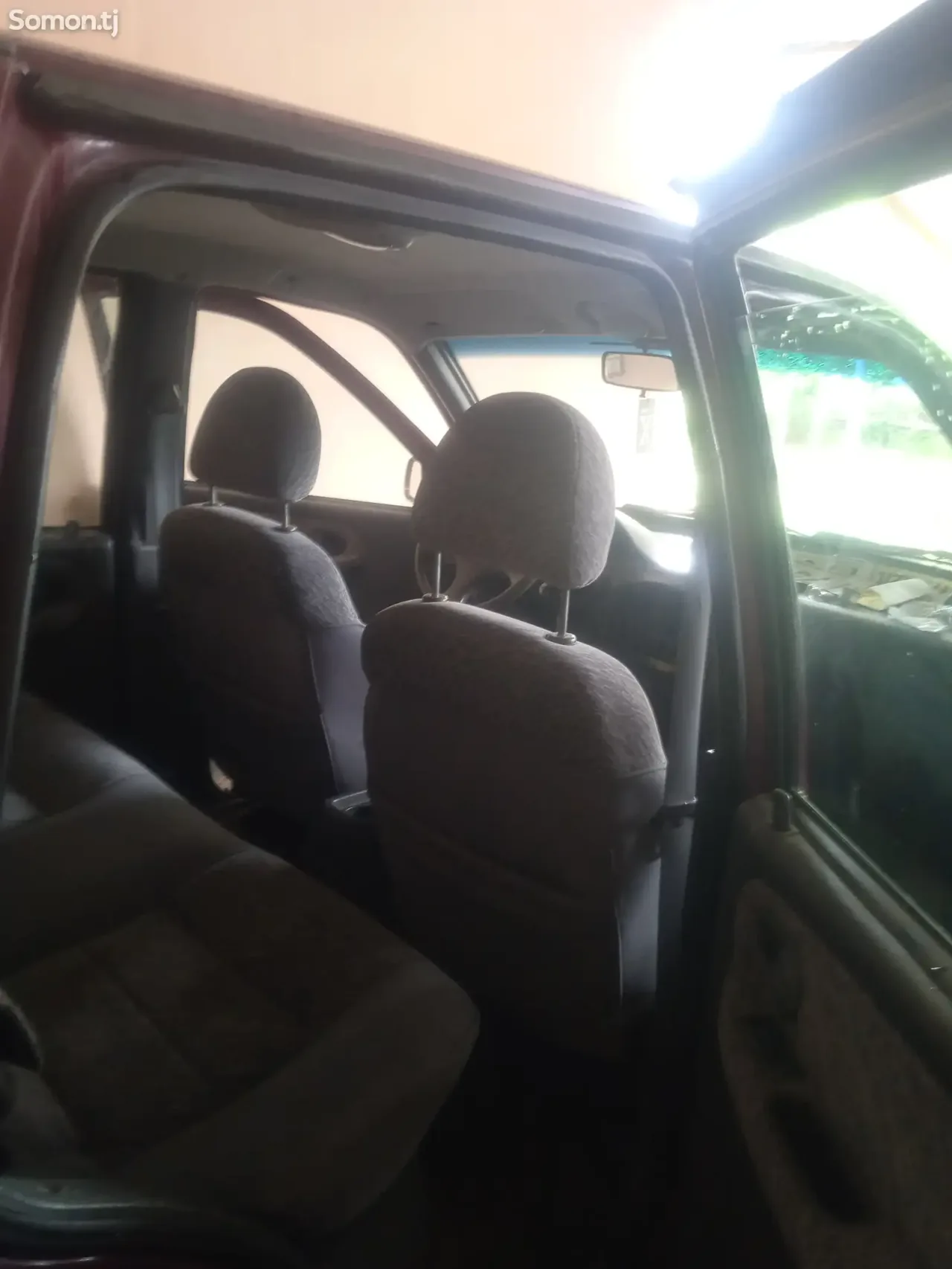 Kia Sportage 1996 · 2.0 MT