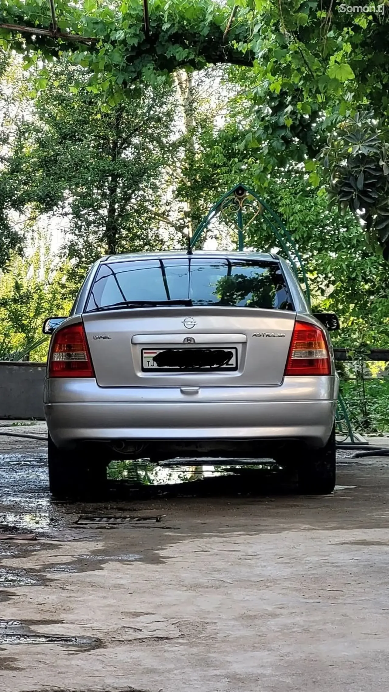 Opel Astra G 1999 · 1.6 MT