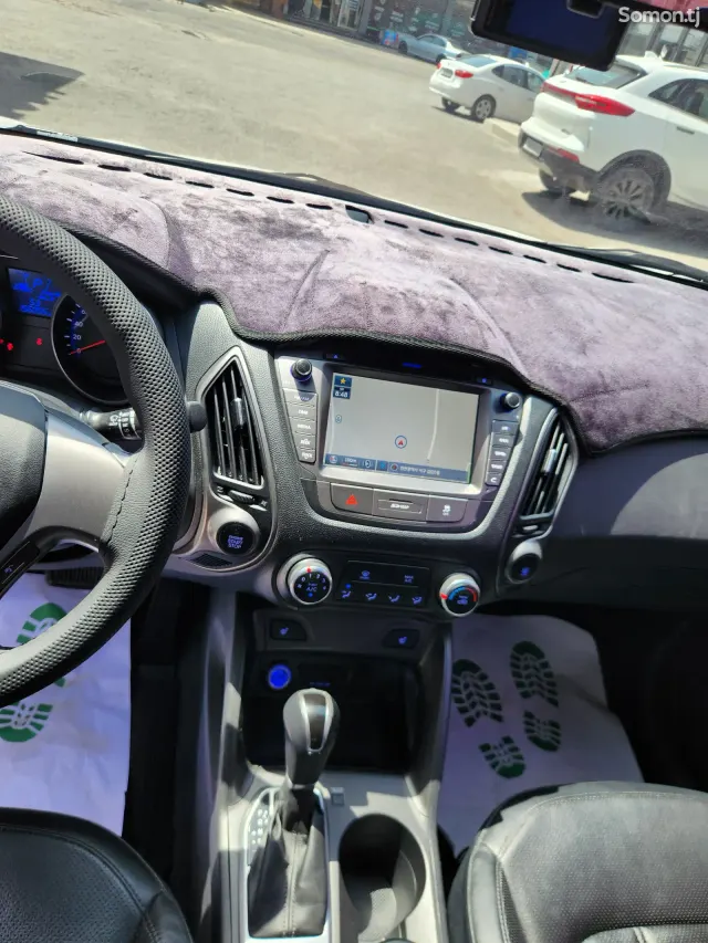 Hyundai Tucson 2014 · 2.0 AT