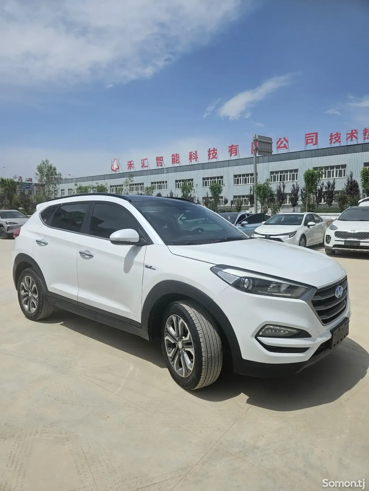 Hyundai Tucson 2016 · 1.6 AT