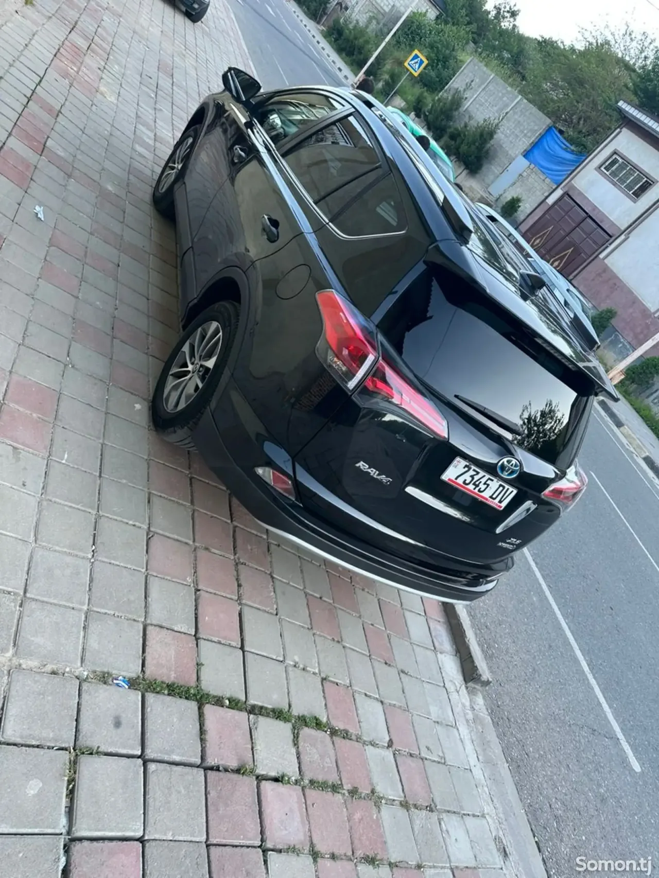 Toyota RAV 4 2016 · 2.5 AT