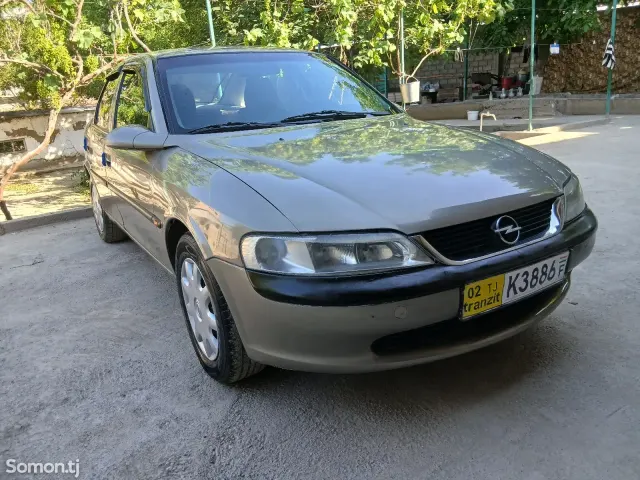 Opel Vectra B 1996 · 1.6 MT