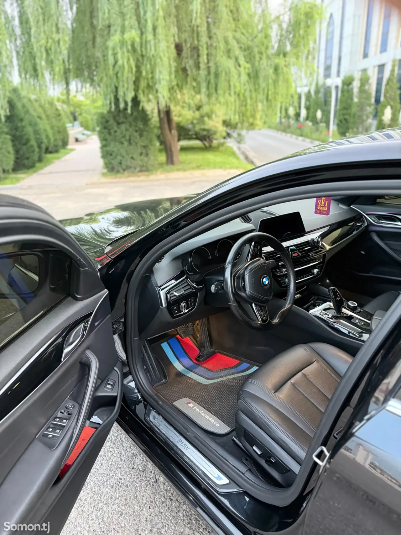 BMW 5 series 2019 · 2.0 AT