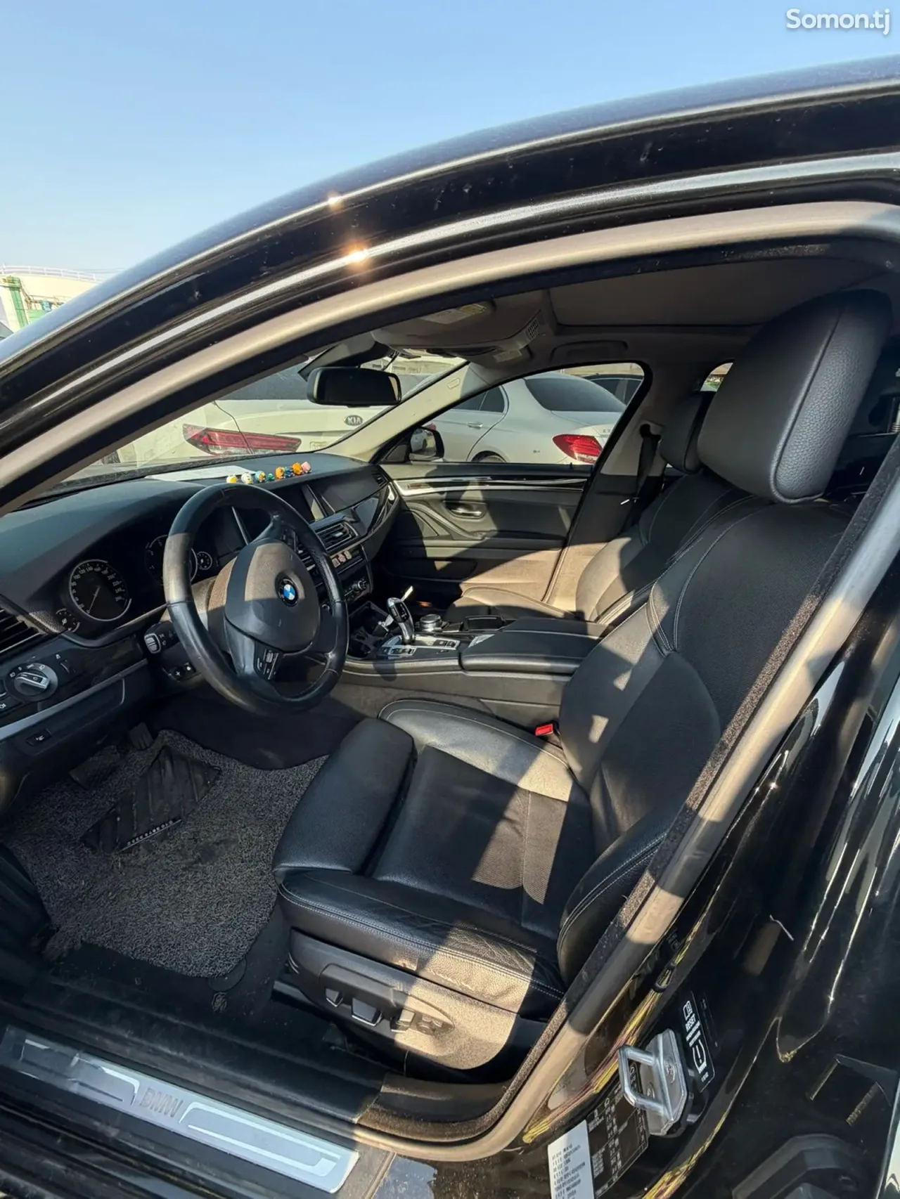 BMW 5 series 2016 · 2.0 AT