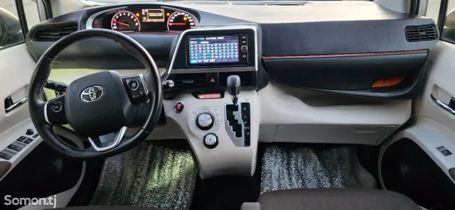 Toyota Sienta 2016 · 1.5 CVT