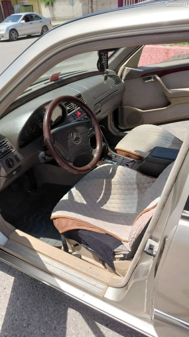 Mercedes-Benz C class 1995 · 1.8 AT