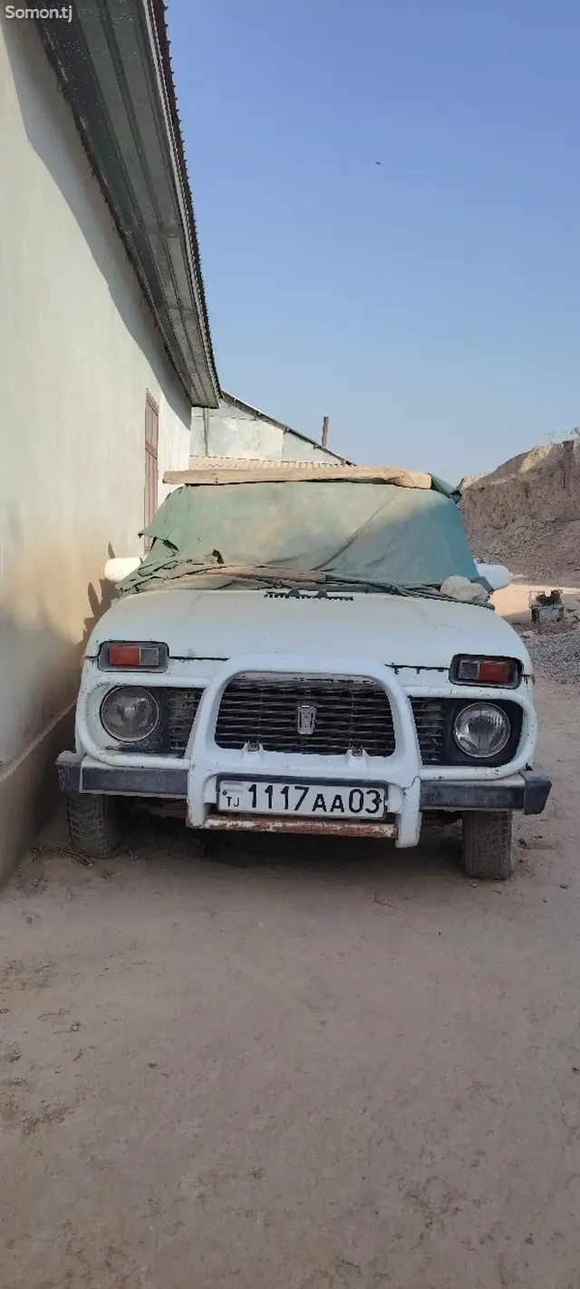 Lada (ВАЗ) Нива 1999 · 1.7 MT