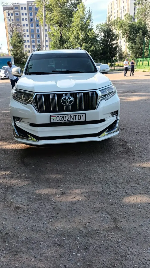 Toyota Land Cruiser Prado 2013 · 4.0 AT