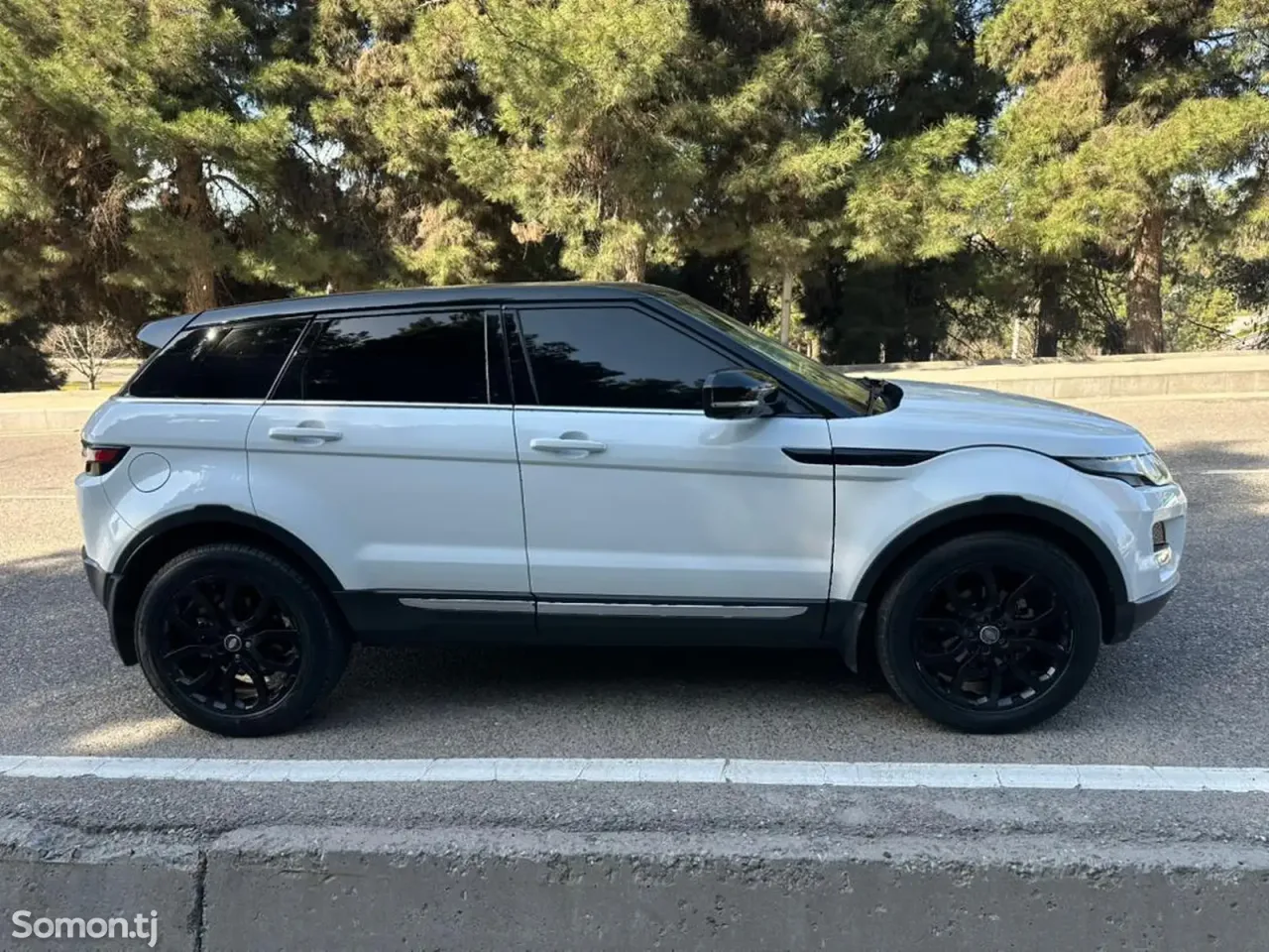 Land Rover Evoque 2013 · 2.2 CVT