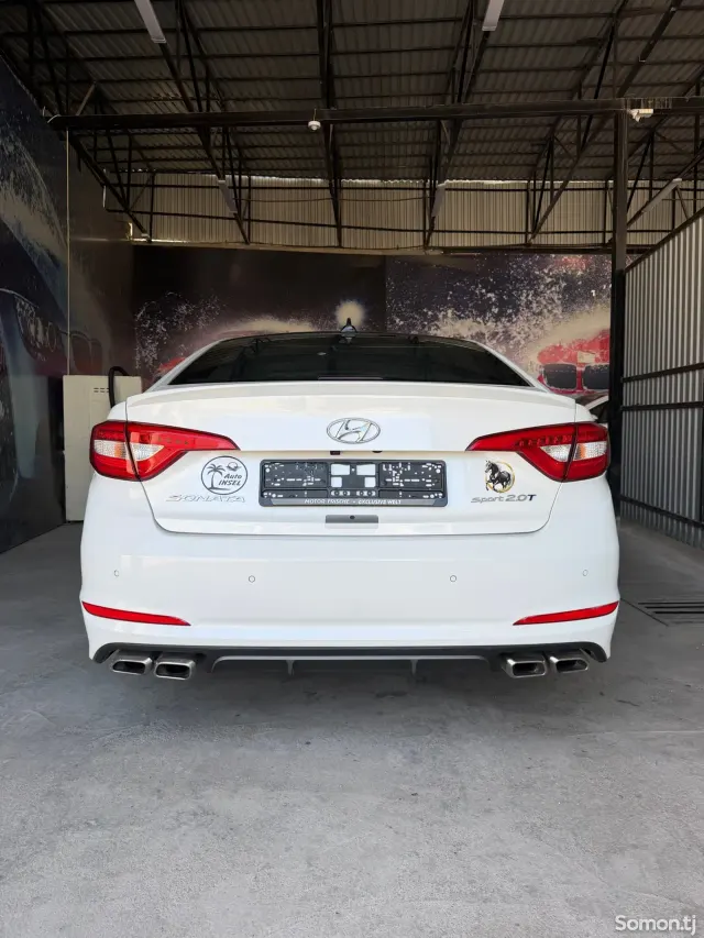 Hyundai Sonata 2015 · 2.0 AT