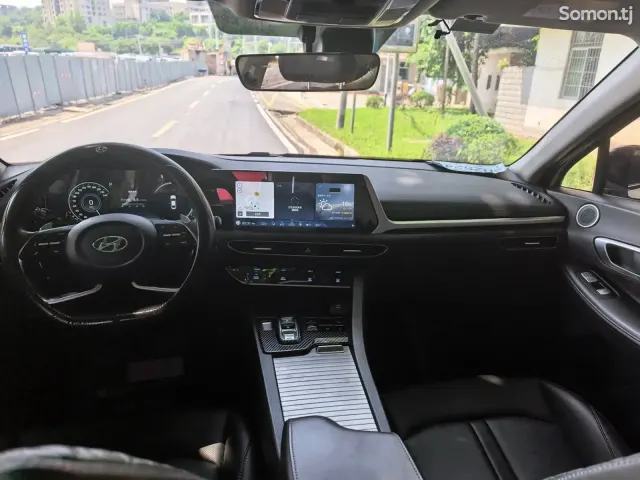 Hyundai Sonata 2020 · 1.5 AT