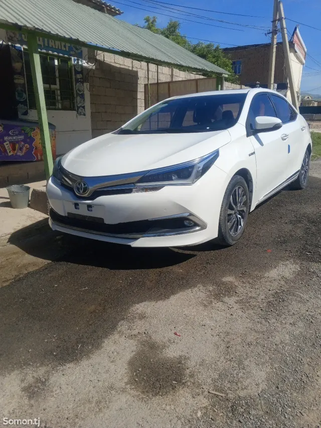 Toyota Corolla 2018 · 1.8 AT
