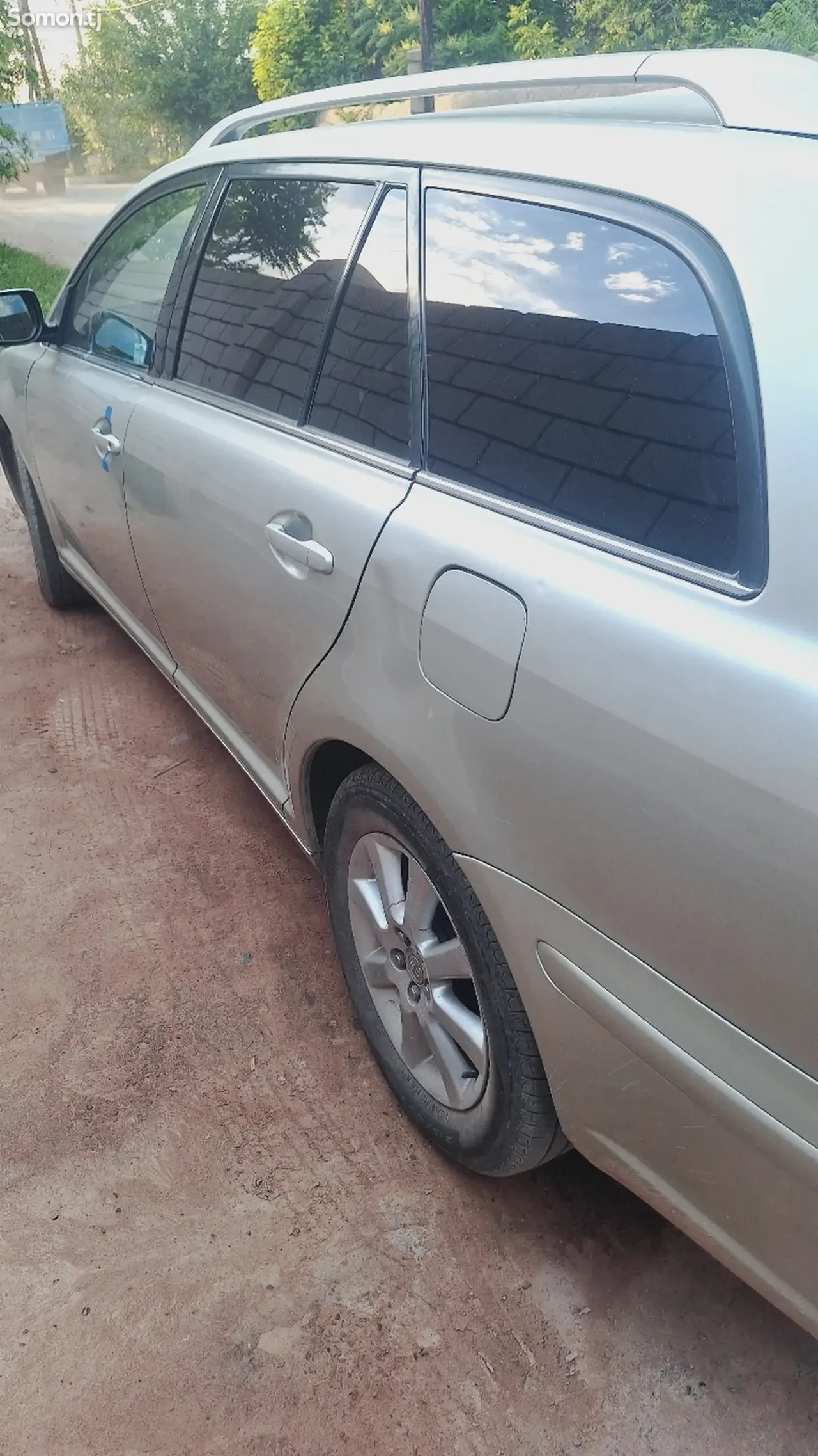 Toyota Avensis 2006 · 2.0 MT