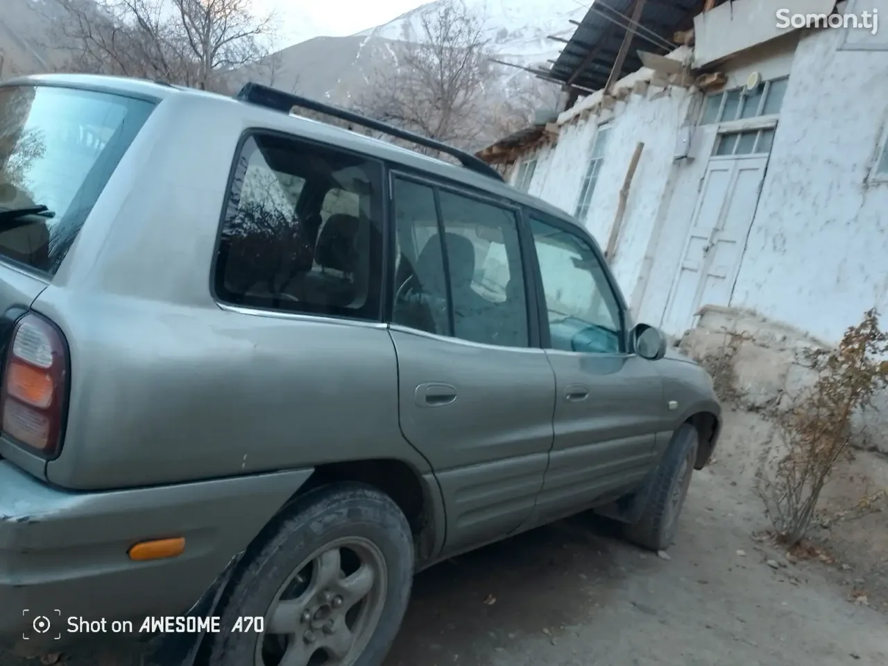 Toyota RAV 4 1999 · 2.4 MT