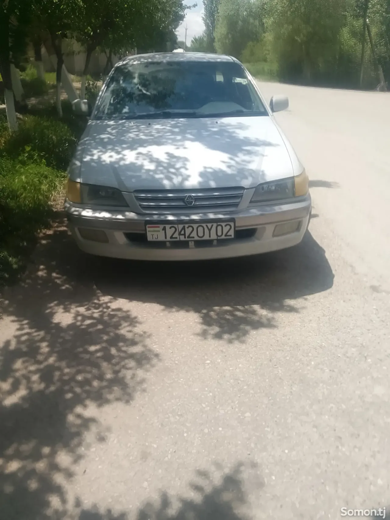 Toyota Carina 1998 · 2.0 AT