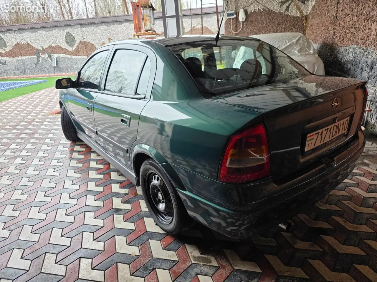 Opel Astra G 2001 · 1.6 MT