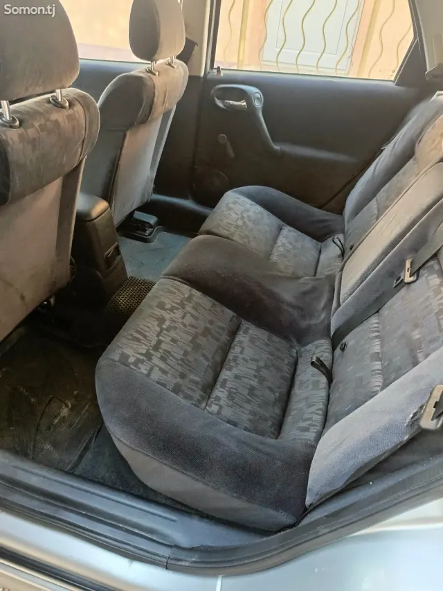 Opel Vectra B 1999 · 1.6 MT