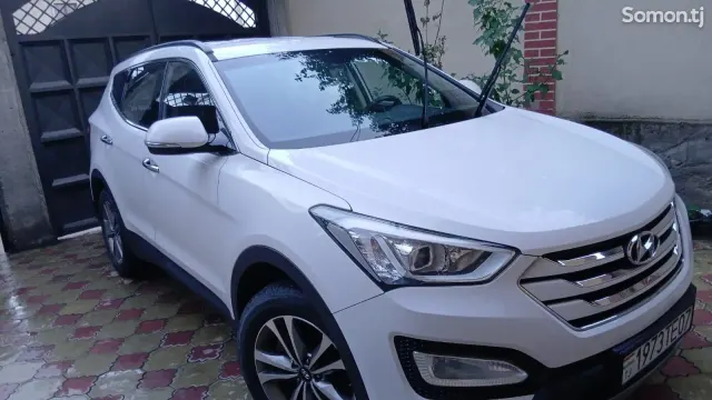Hyundai Santa Fe 2015 · 2.0 AT