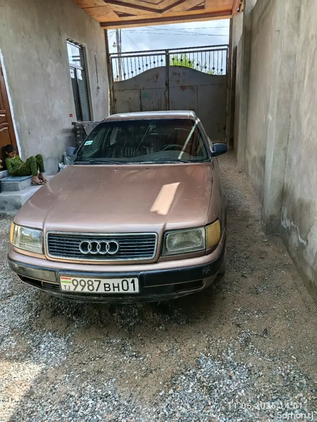 Audi 100 1991 · 1.8 MT