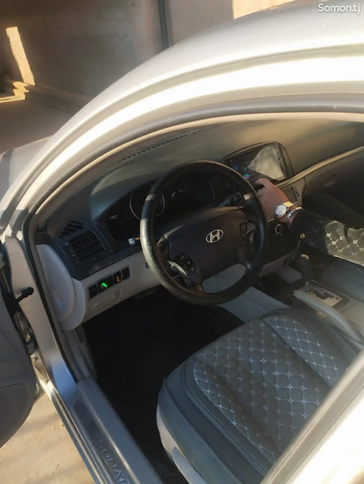 Hyundai Sonata 2008 · 2.0 AT