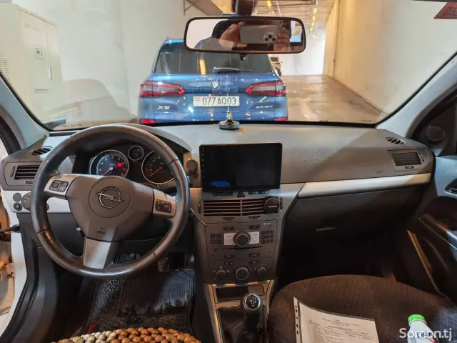 Opel Astra H 2007 · 1.6 MT