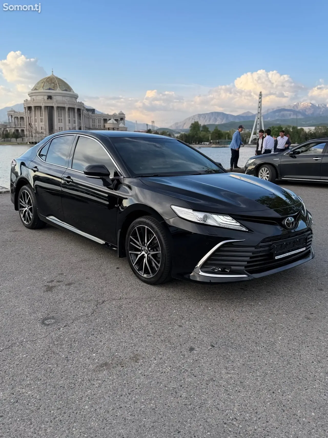 Toyota Camry 2021 · 2.5 AT