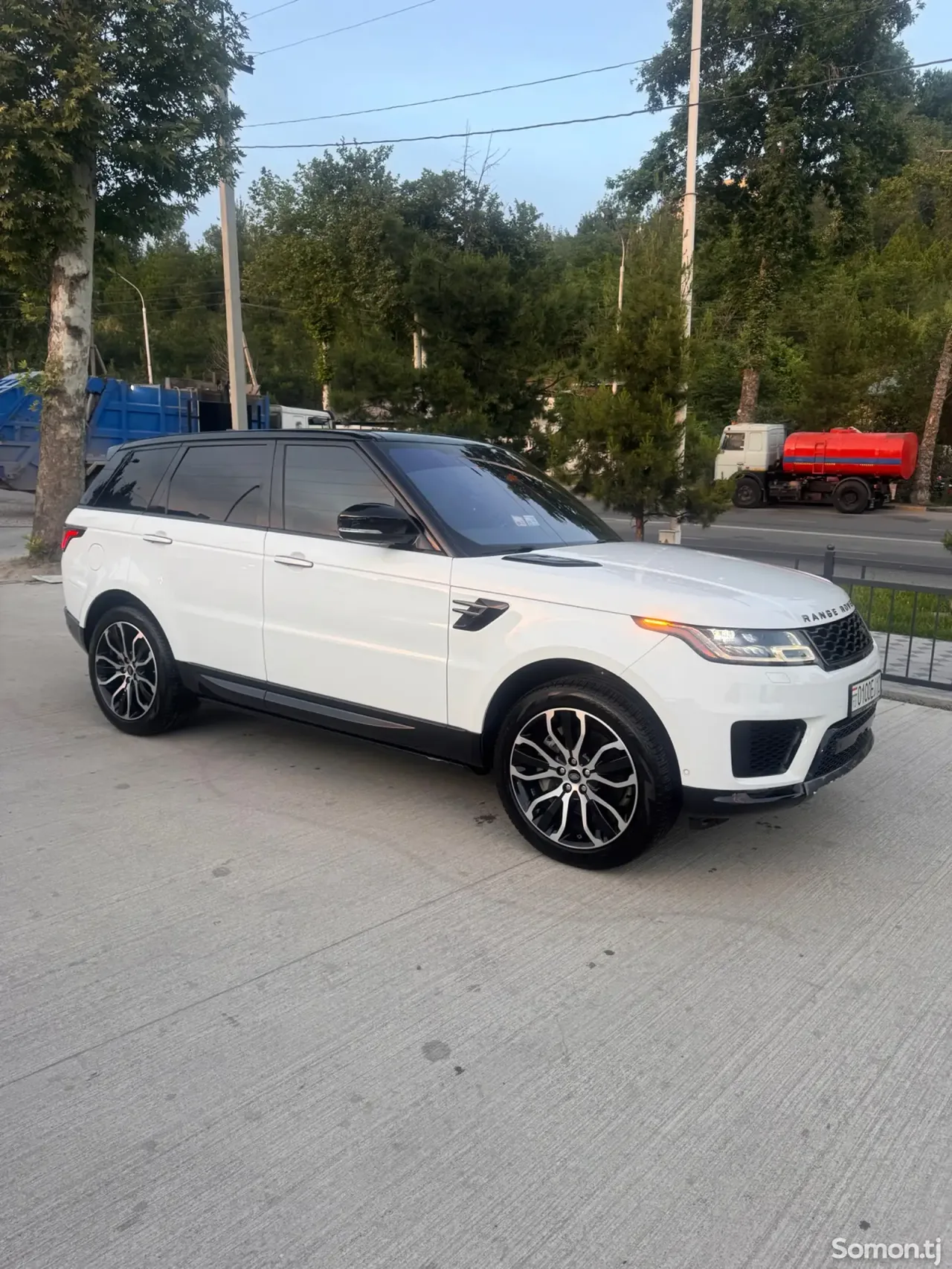 Land Rover Range Rover Sport 2020 · 3.0 AT