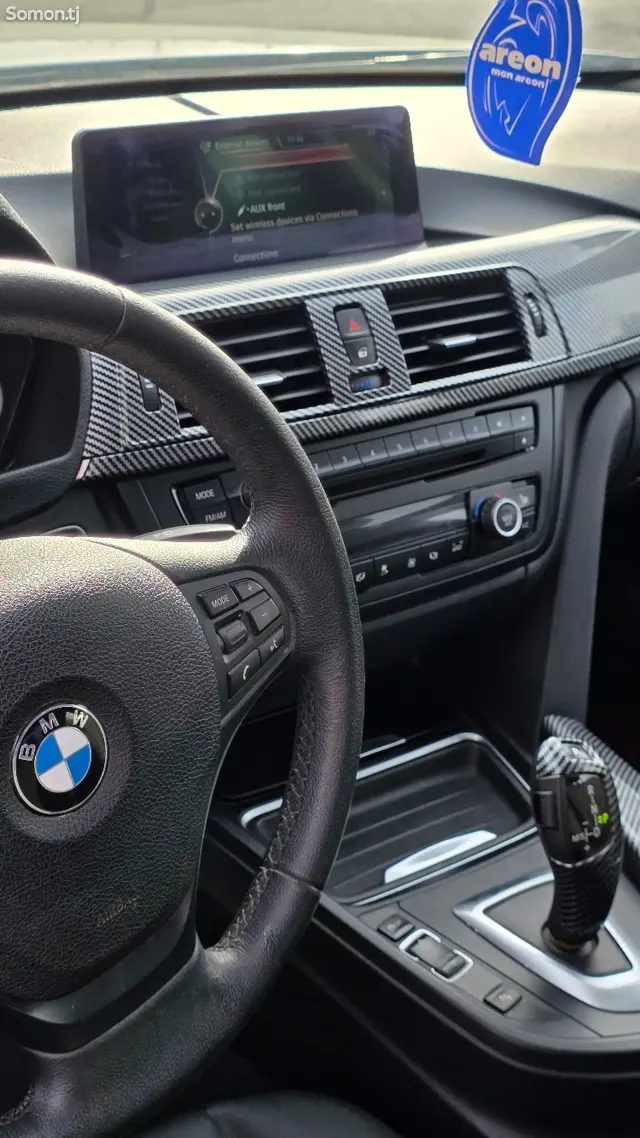 BMW 3 series 2014 · 2.0 AT