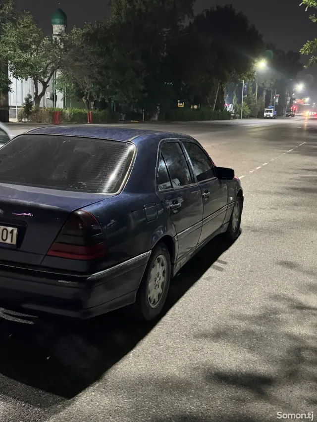 Mercedes-Benz C class 1999 · 2.8 AT