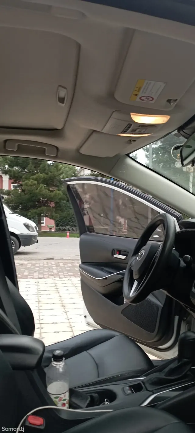Toyota Corolla 2019 · 1.8 AT