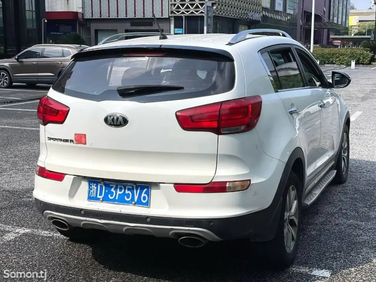 Kia Sportage 2015 · 2.0 AT
