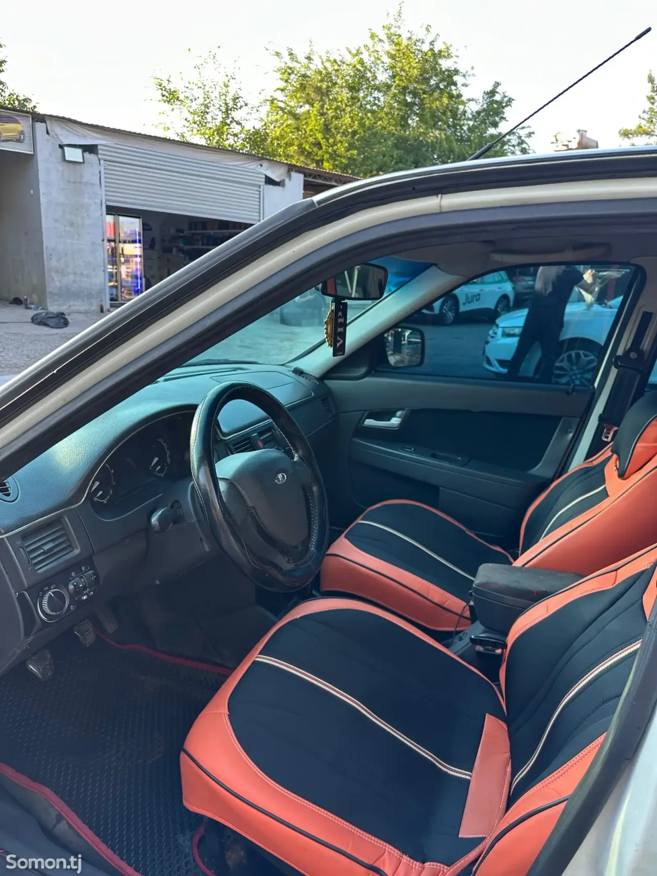 Lada (ВАЗ) Priora 2013 · 1.6 MT
