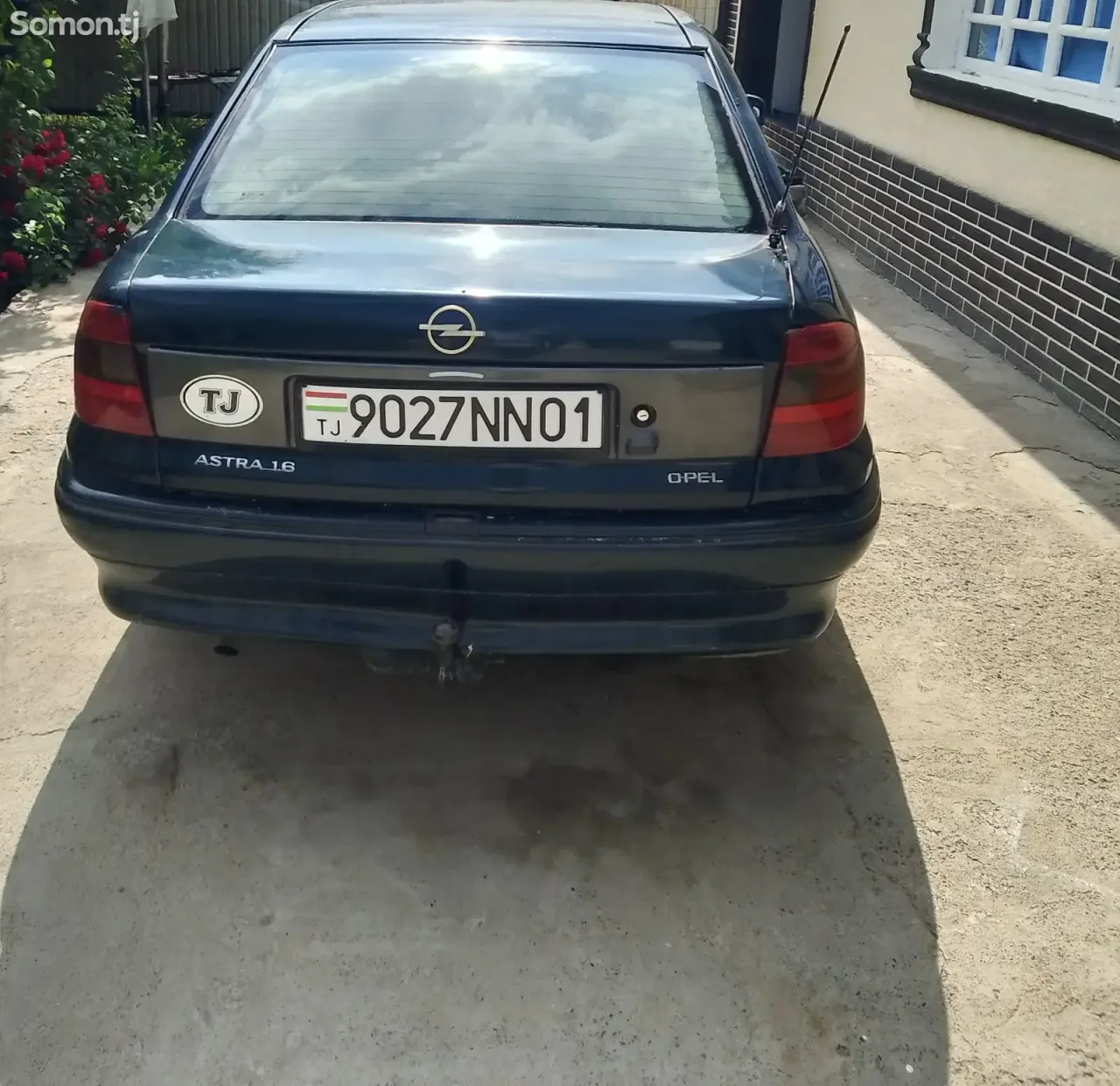 Opel Astra F 1994 · 1.6 MT