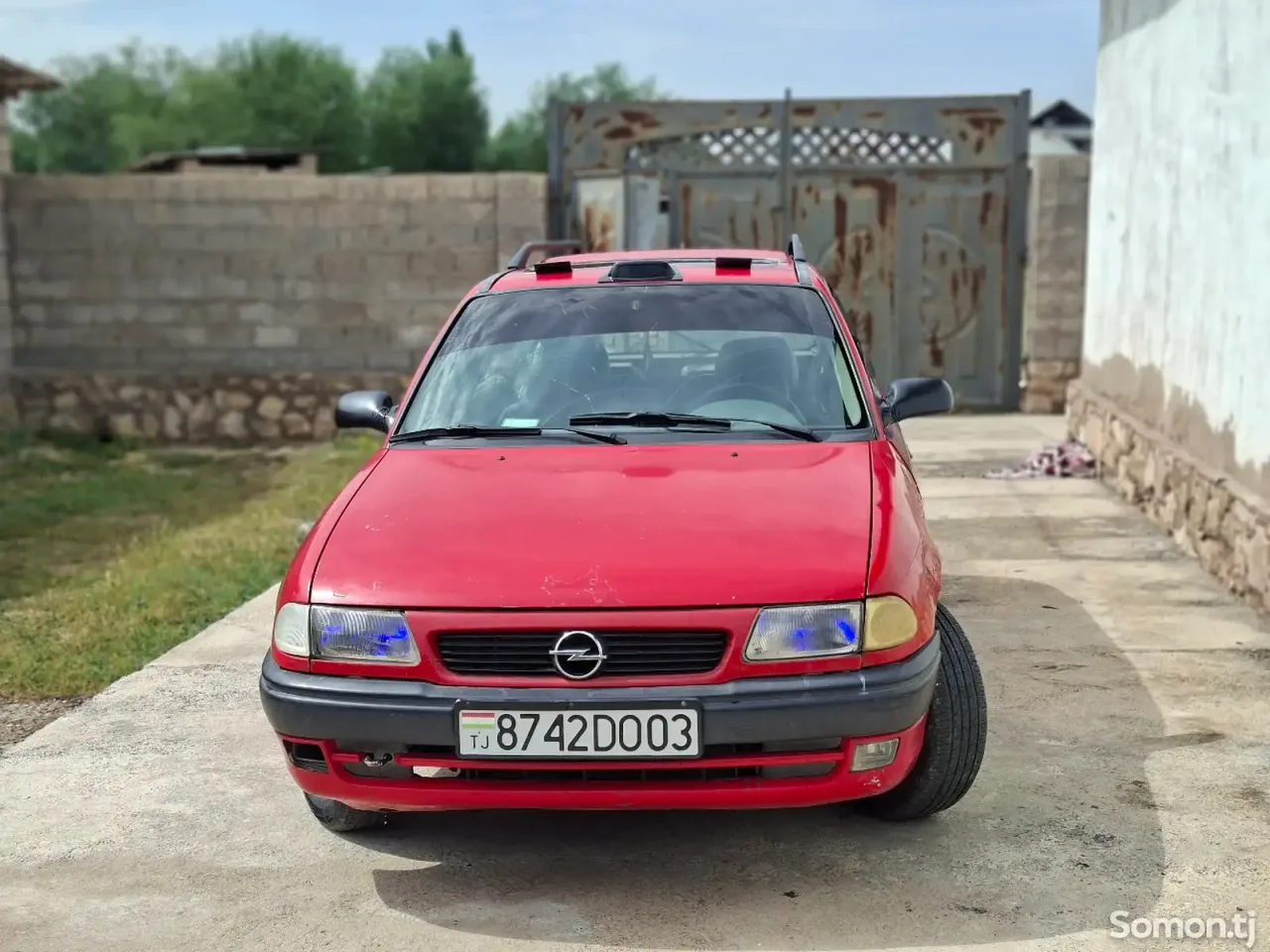 Opel Astra F 1995 · 1.6 MT