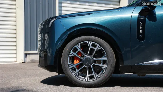 Lynk & Co Другая модель 2026 · AT