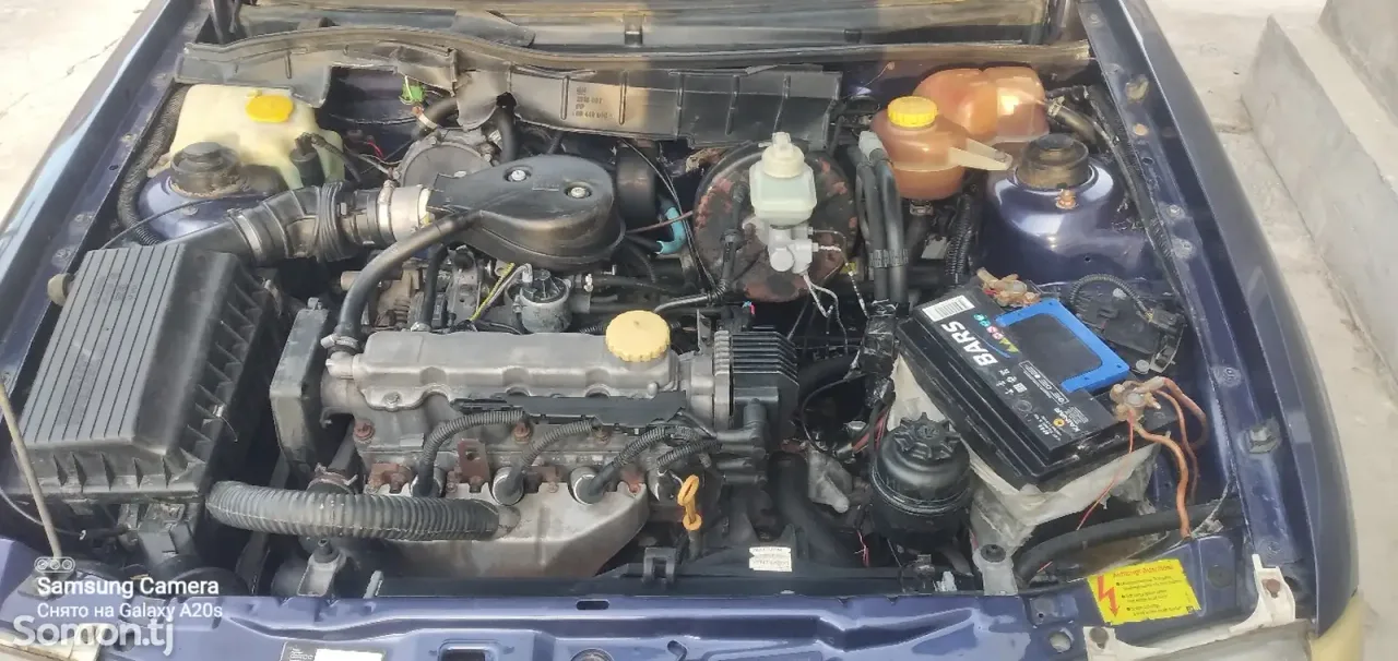 Opel Astra F 1995 · 1.6 MT