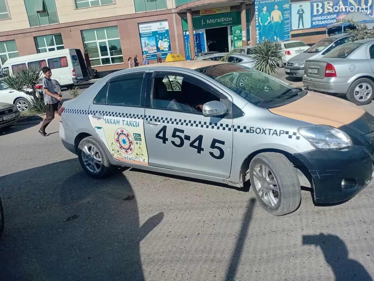 Toyota Belta 2010 · 1.3 AT
