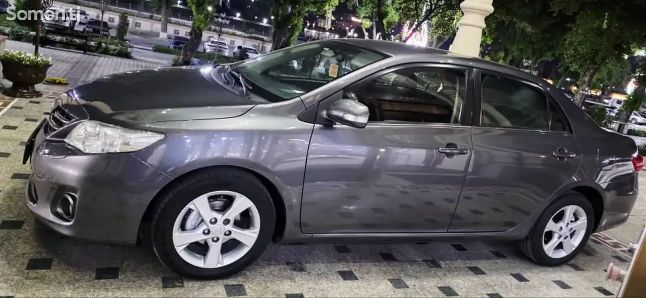 Toyota Corolla 2012 · 1.6 MT
